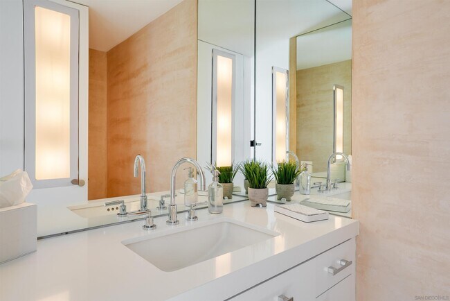 Building Photo - 6266 Camino De La Costa
