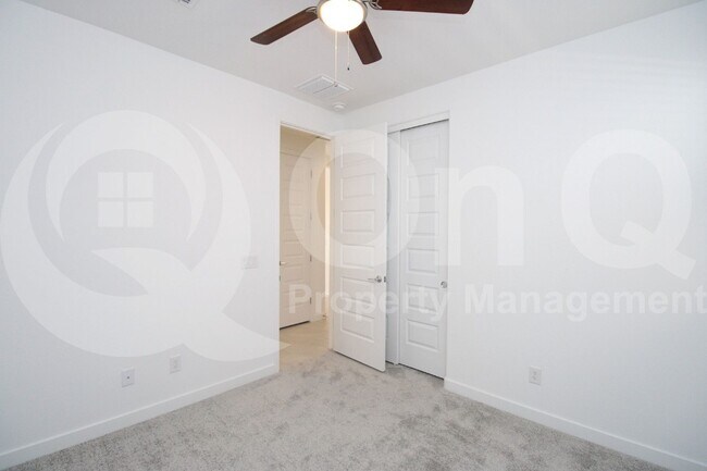 Building Photo - 9432 W Roma Ave