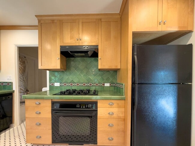 Building Photo - Pasadena Retreat w/ Private Backyard & Detached Garage