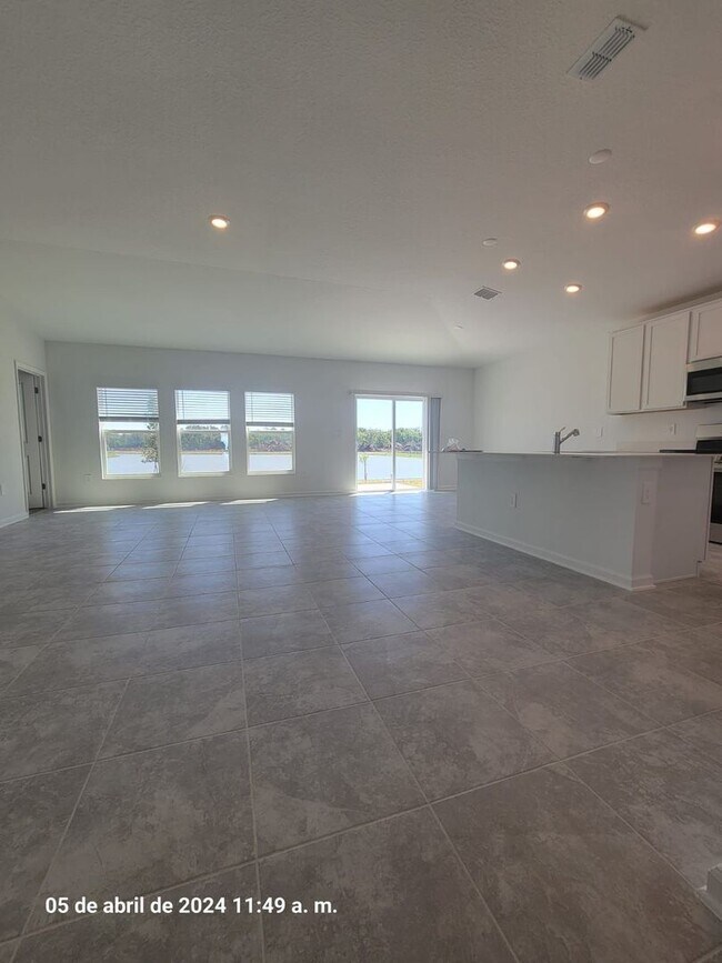 Building Photo - 5004 Worchester Dr