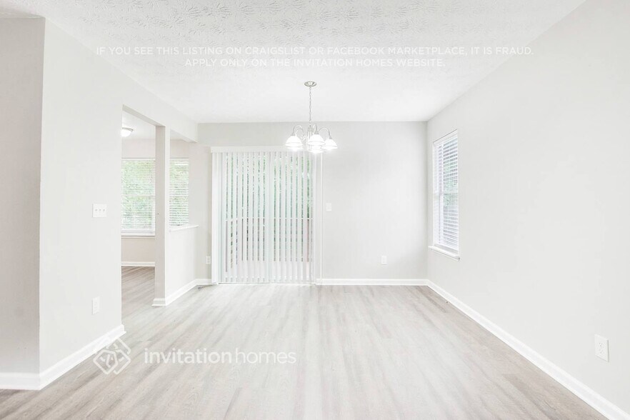 Building Photo - 5130 Forest Downs Ln