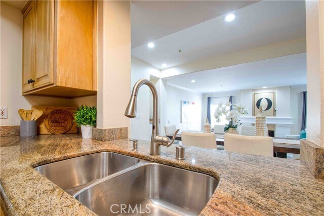 Building Photo - 12011 Goshen Ave