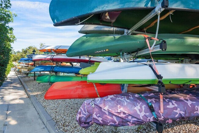 Building Photo - 9397 Midnight Pass Rd