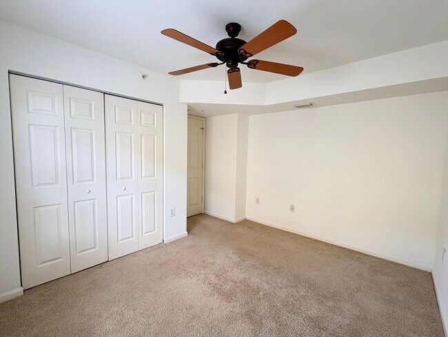Building Photo - 4127 Residence Drive