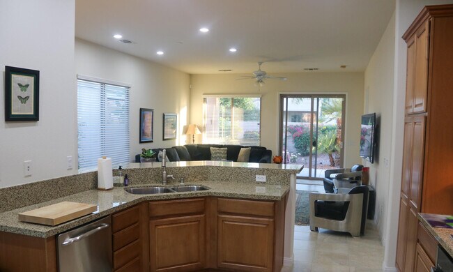 Building Photo - 81683 Avenida Parito