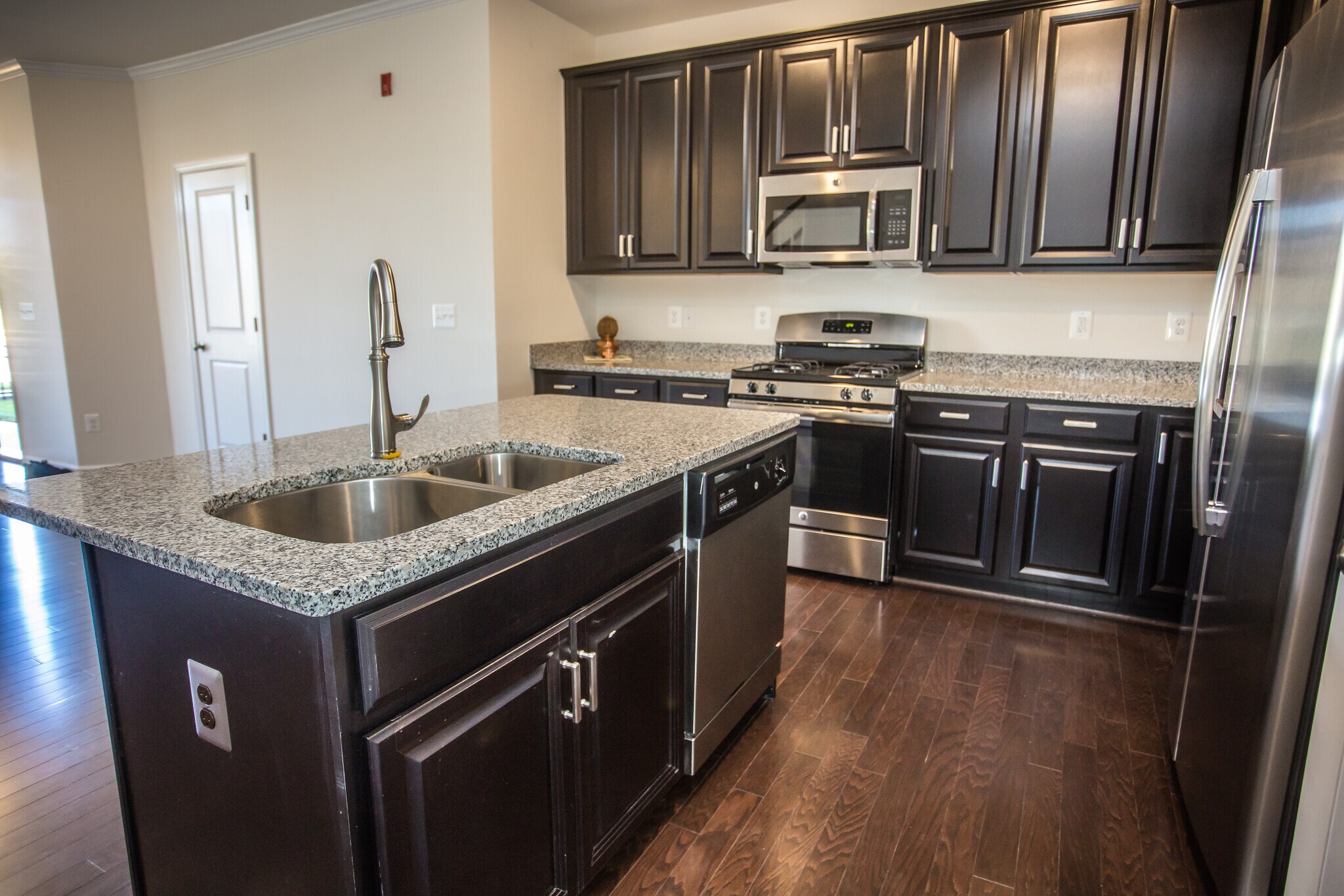 Building Photo - 1516 Ribbon Limestone Ter SE