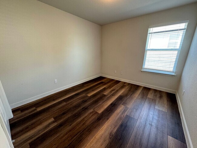 Building Photo - 3802 Appalachian Trl