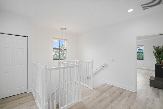 Building Photo - 10016 NW 89th Terrace