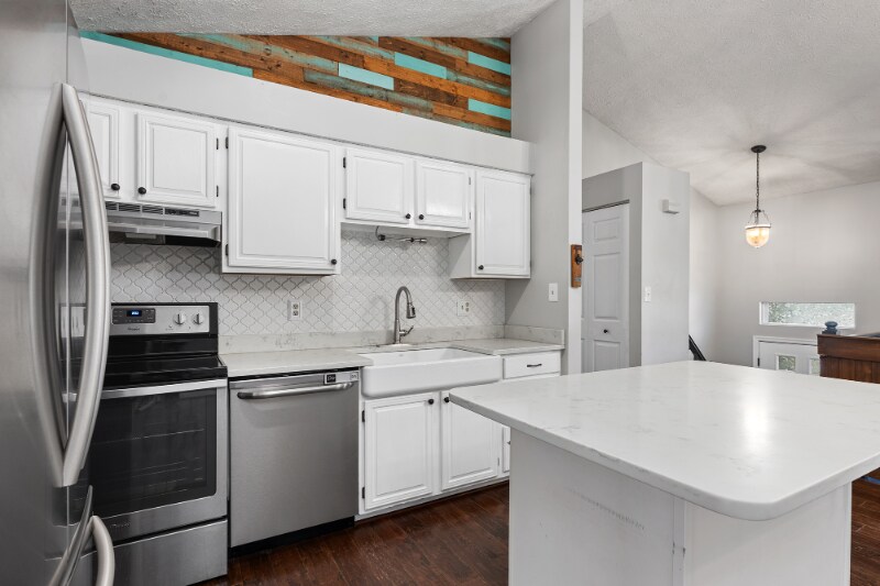 Building Photo - 1703 Long Tree Ct