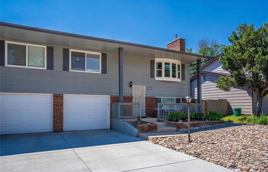Building Photo - 6716 Hampton Dr