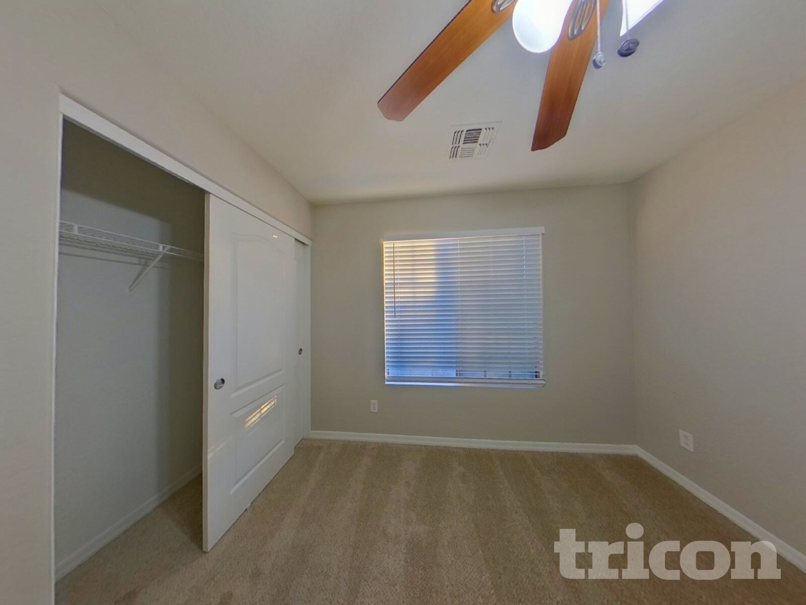 Building Photo - 12922 W Fleetwood Ln