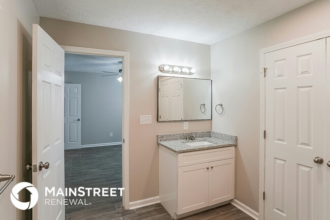 Building Photo - 200 Dodd St