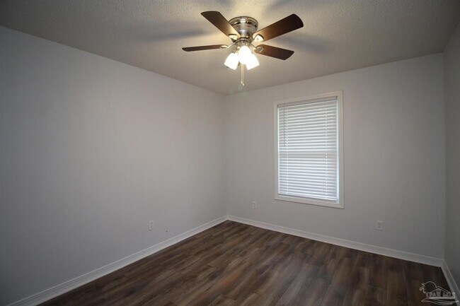 Building Photo - 7679 Old Hickory Dr