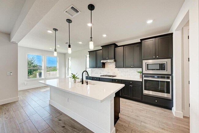 Building Photo - 8417 Thompson Teal Trl