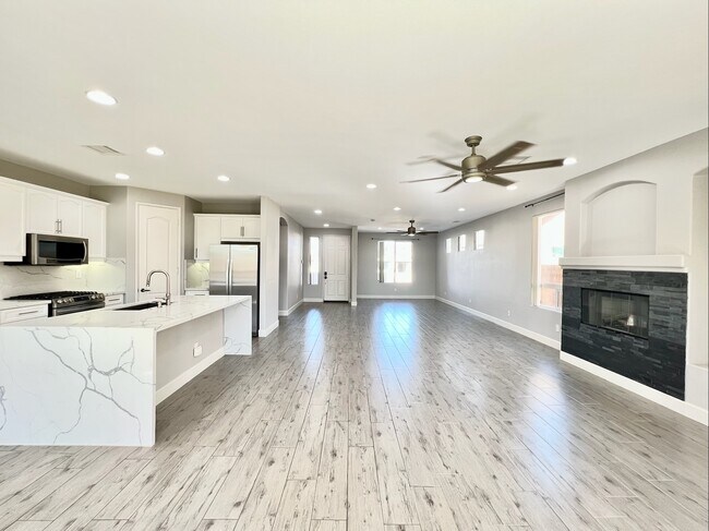 Building Photo - 81125 Avenida Fayelynne