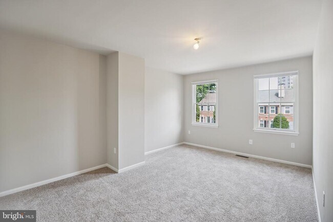 Building Photo - 5400 Wissahickon Ave