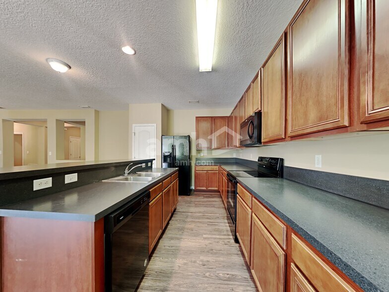 Building Photo - 86380 Cartesian Pointe Dr