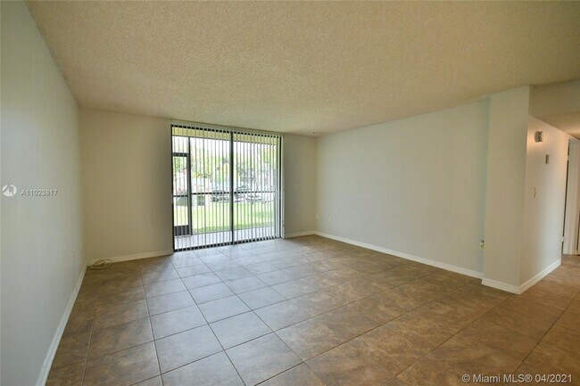 Building Photo - 8075 SW 107th Ave