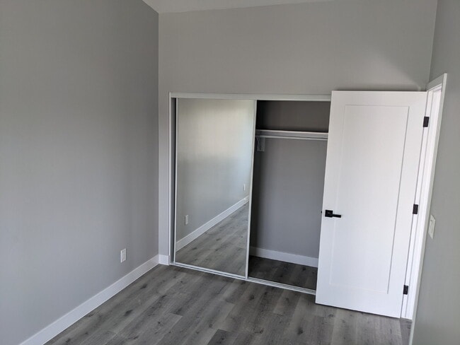 Building Photo - Brand New Constructed 1 Bed / 1 Bath – Sch...