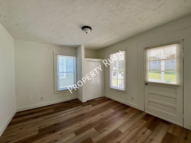 Building Photo - 4529 Balcomb St