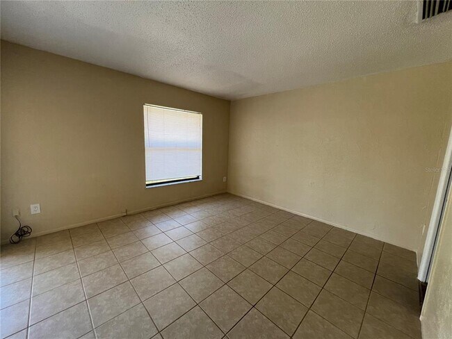 Building Photo - 18504 Ebb Ave