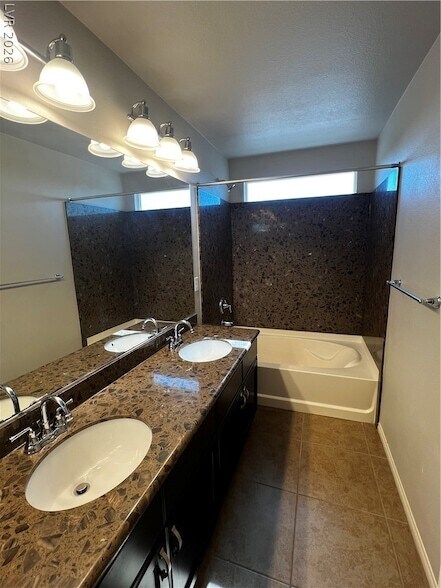 Building Photo - 5784 W Brimstone Hill Ave