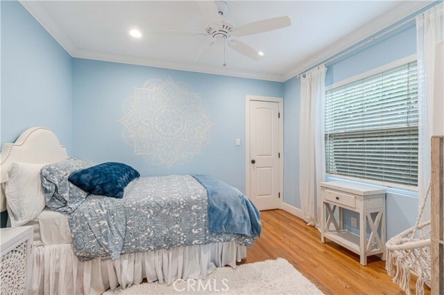 Building Photo - 5823 Vesper Ave