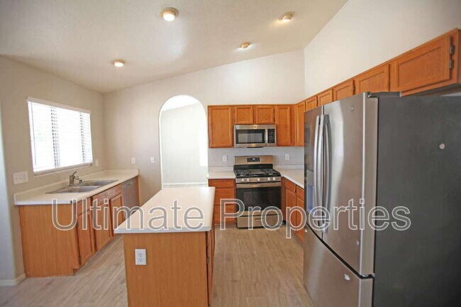 Building Photo - 8537 W Windsor Dr