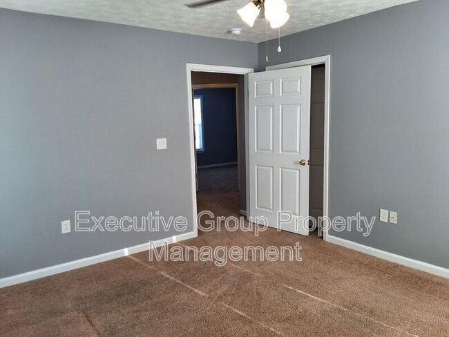 Building Photo - 101 Naples Ct