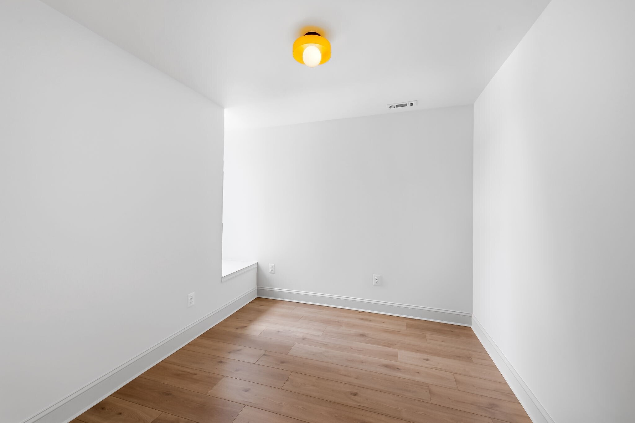 Building Photo - 3539 Roland Ave