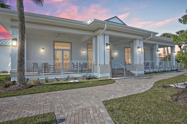 Building Photo - 2400 S Ocean Dr