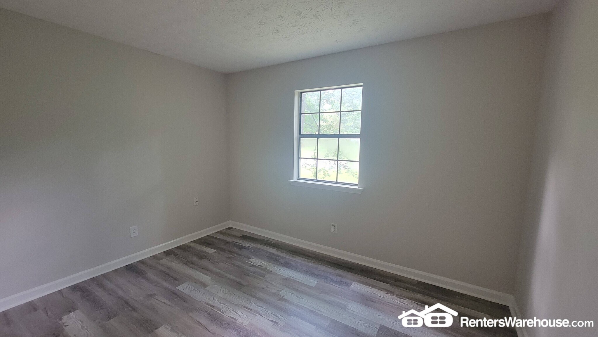 Building Photo - 1909 Suwanee Valley Rd NW