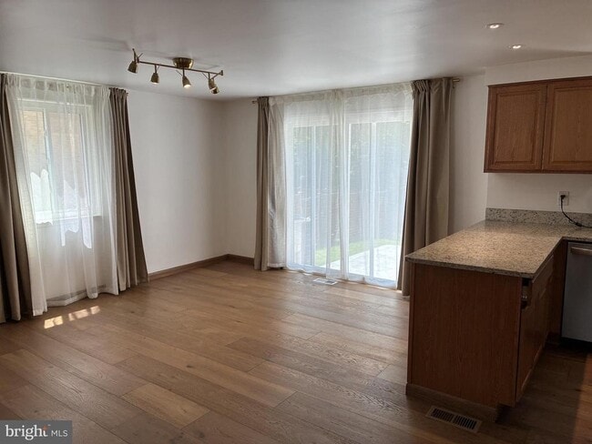 Building Photo - 14430 Pebble Hill Ln