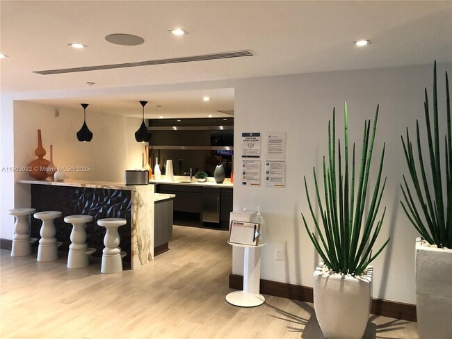 Building Photo - 300 Sunny Isles Blvd