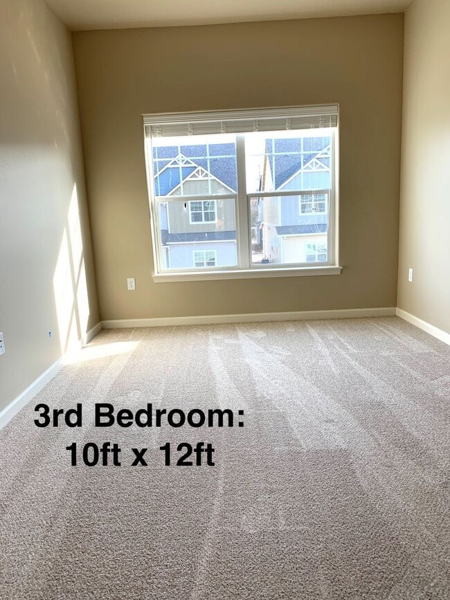 Building Photo - New Townhome On Willamette River