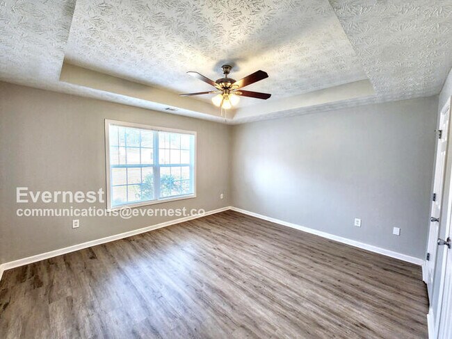 Building Photo - 325 Bridgeport Ln