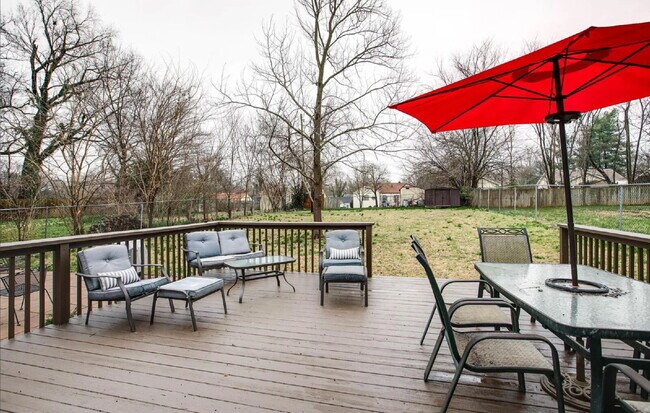 Building Photo - 1713 Greenwood Ave