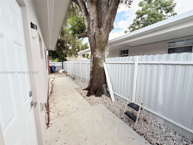 Building Photo - 3392 NW 50th St