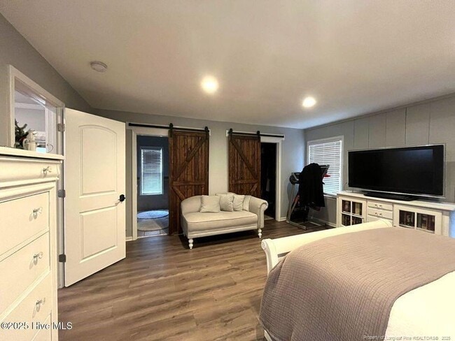 Building Photo - 105 Scuppernong Ct