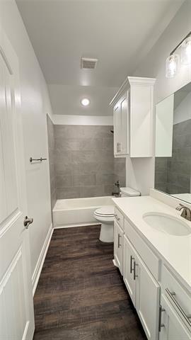 Building Photo - 8101 Scott Ln