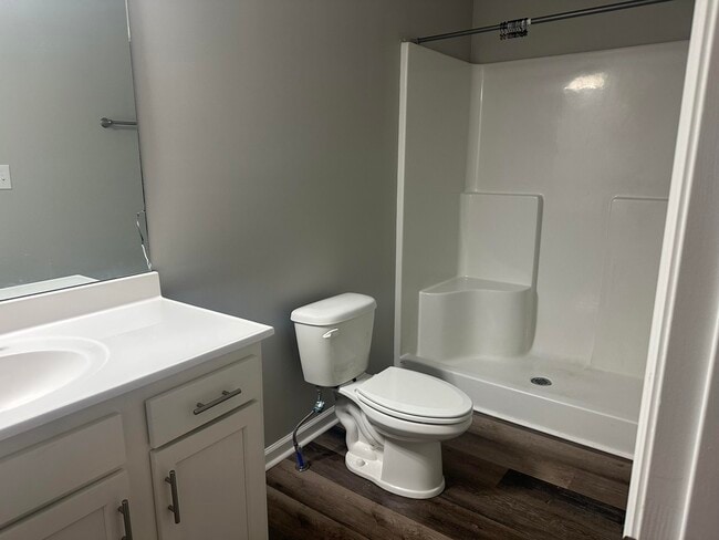 Building Photo - 2040 Dolly Dr