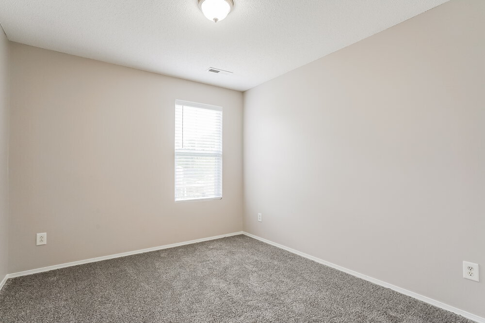 Building Photo - 3013 Van Dorn Rd