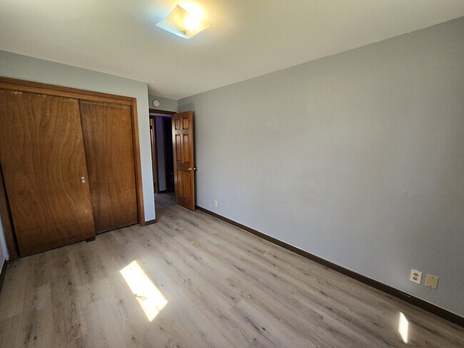 Building Photo - 804 W Mullan Ave