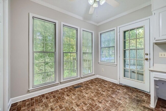 Building Photo - 2459 Jacks View Ct