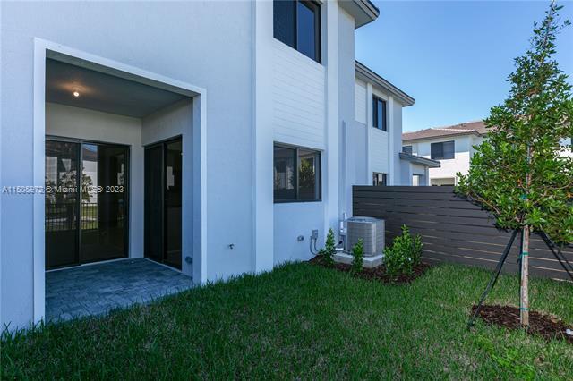 Building Photo - 8321 SW 121st Ter