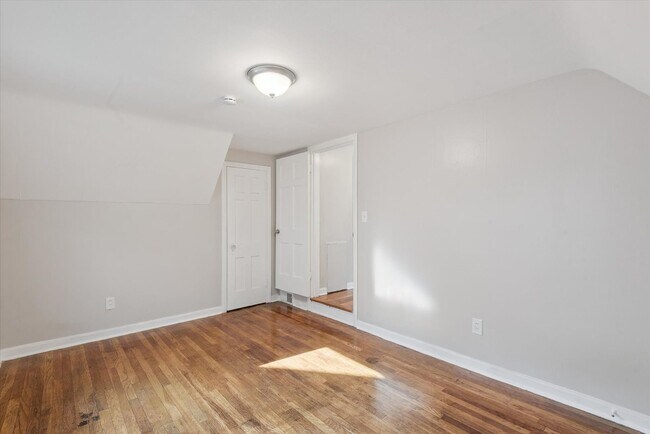 Building Photo - 3902 E Antisdale Rd