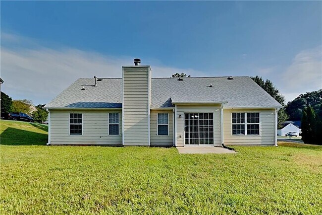 Building Photo - 705 Beranda Cir