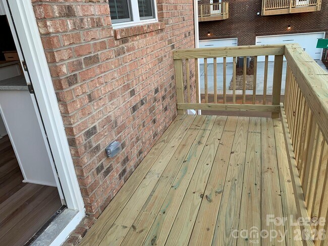 Building Photo - 12031 Remarque Rd