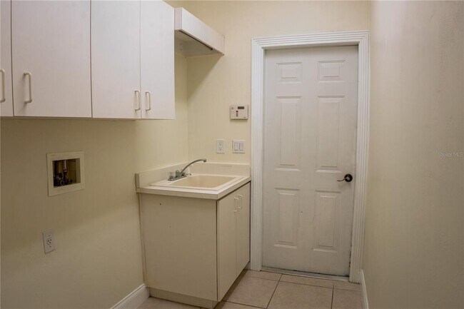 Building Photo - 6063 Sabal Hammock Cir