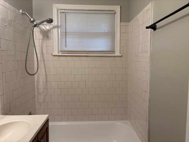 Building Photo - Newly renovated!!!